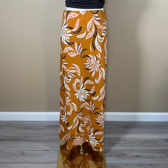 NWT Floral Maxi Skirt Size Large - Picture 1 of 3